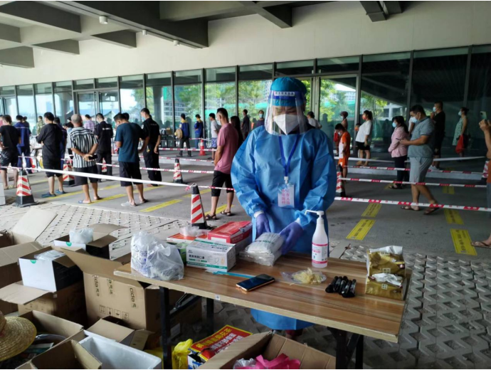 图5 董玉母同学抗疫寄语:愿我们一线人员的辛苦能早日战胜疫情,让更多的一线人员能早日和家人团圆.png 图5 董玉母同学抗疫寄语:愿我们一线人员的辛苦能早日战胜疫情,让更多的一线人员能早日和家人团圆.png