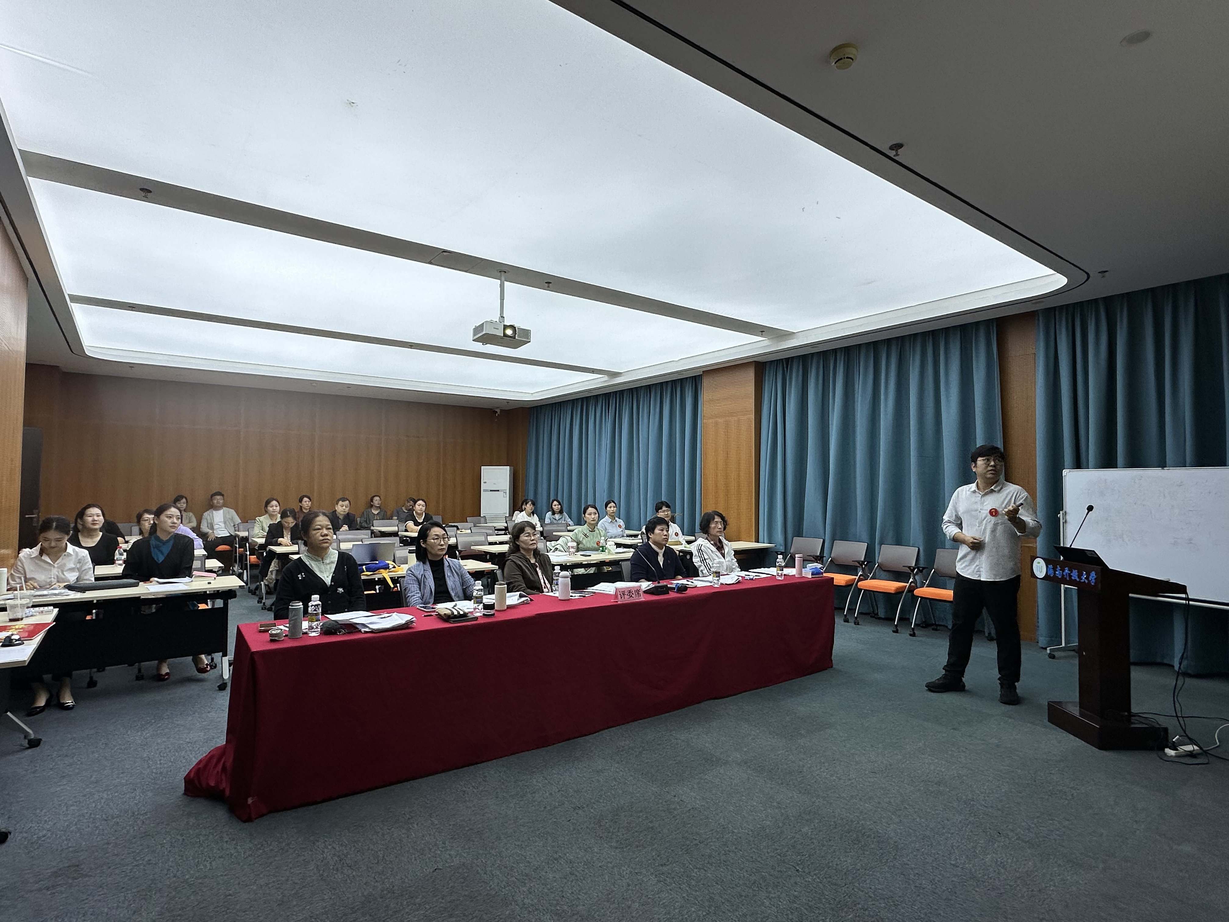 现场.jpg 现场.jpg